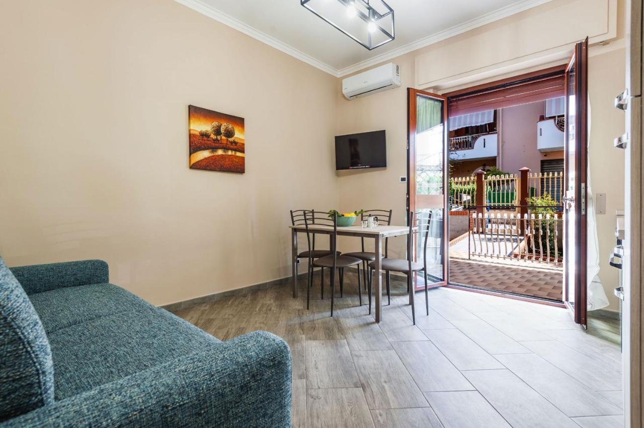 Lemon Tree Apartments By Wonderful Italy Giardini Naxos Esterno foto