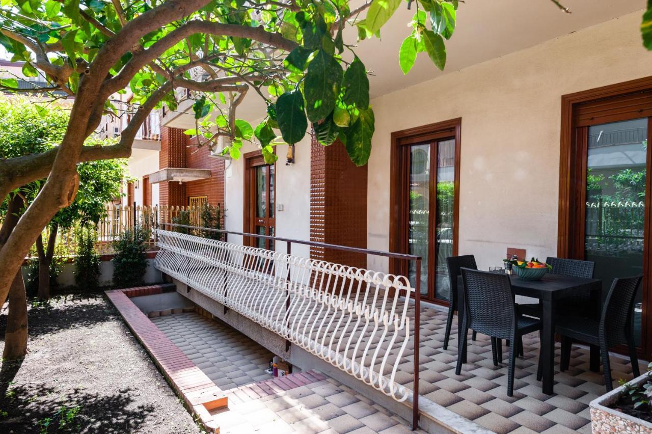 Lemon Tree Apartments By Wonderful Italy Giardini Naxos Esterno foto